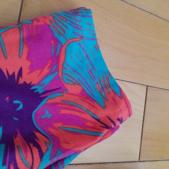 Sweetlegs - Picture 3 of 5